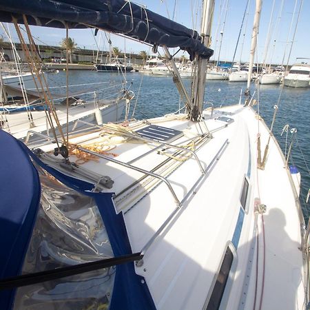 Autentico Velero En Valencia Bagian luar foto