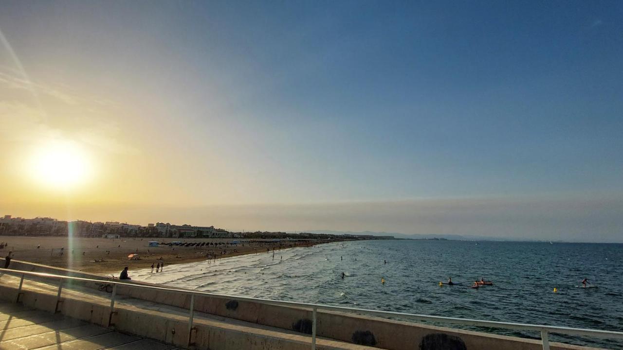 Autentico Velero En Valencia Bagian luar foto